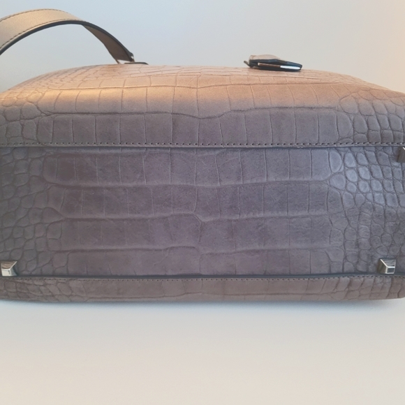 MCM Milla Medium Crocodile-Embossed Tote Bag - Picture 3 of 9